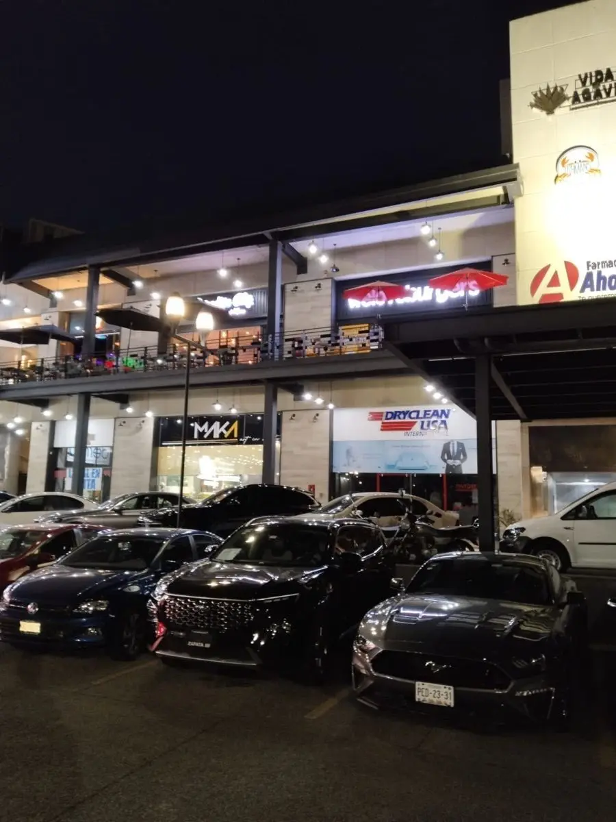 Mdv Renta de Local Comercial Zona Esmeralda — foto 3