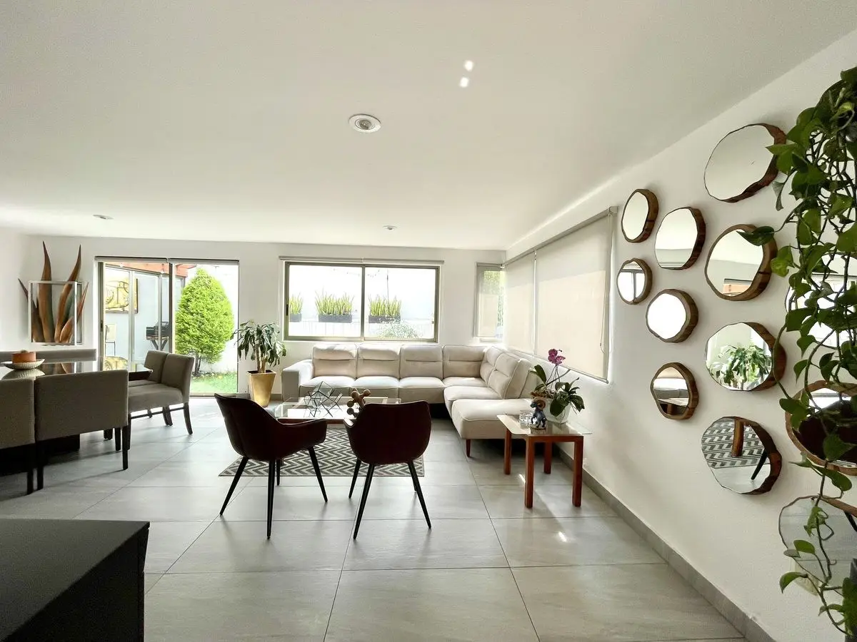 Espectacular Casa en C.H. A una cuadra de Av. San Fco — foto 2