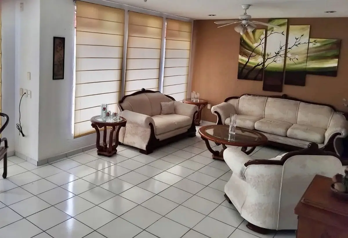Linda casa en Privada Arboledas al lado del Holiday Inn Diamante — foto 4