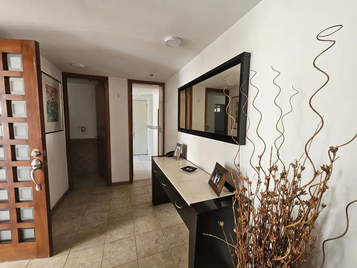 Vista Hermosa Casa Amplia y Remodelada en Venta — foto 4