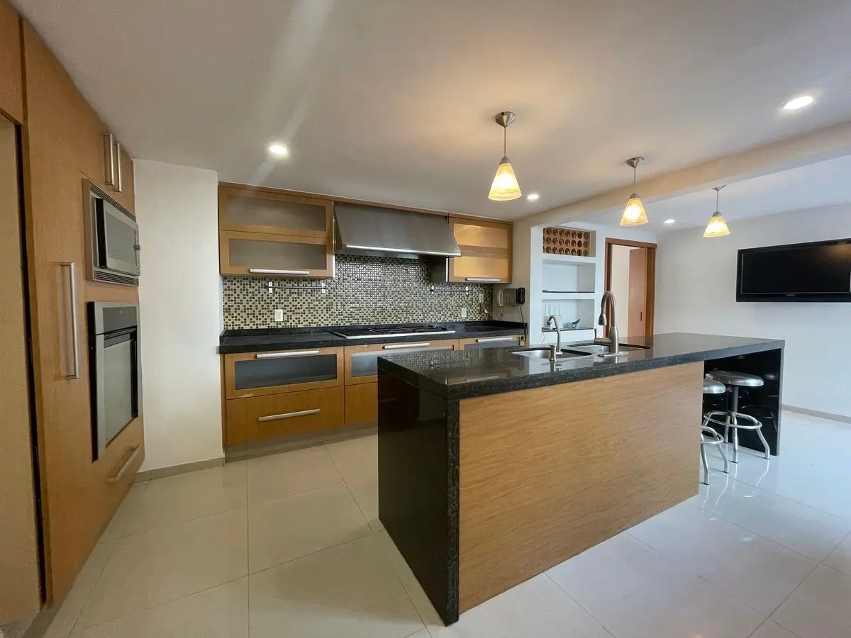 Residencia en Calle Cerrada con Seguridad — foto 3