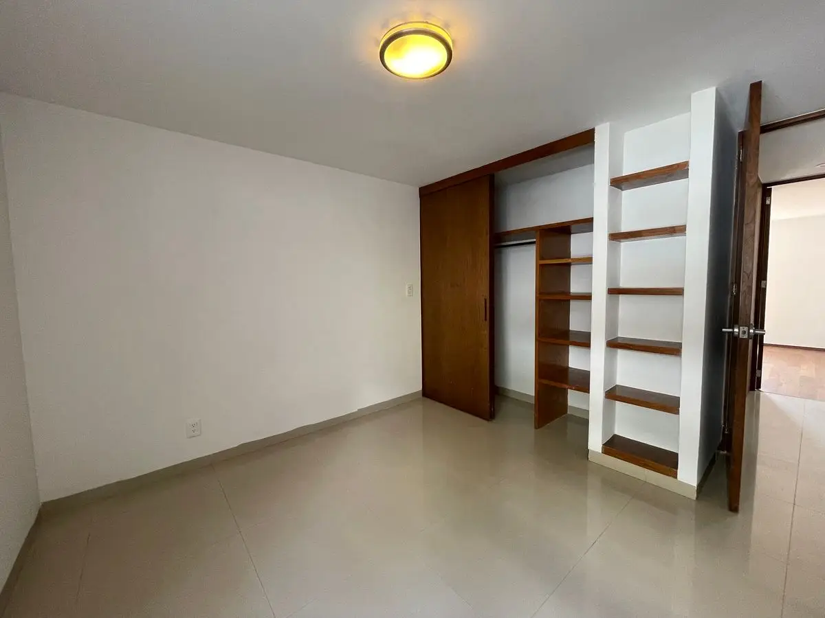 Residencia en Calle Cerrada con Seguridad — foto 6