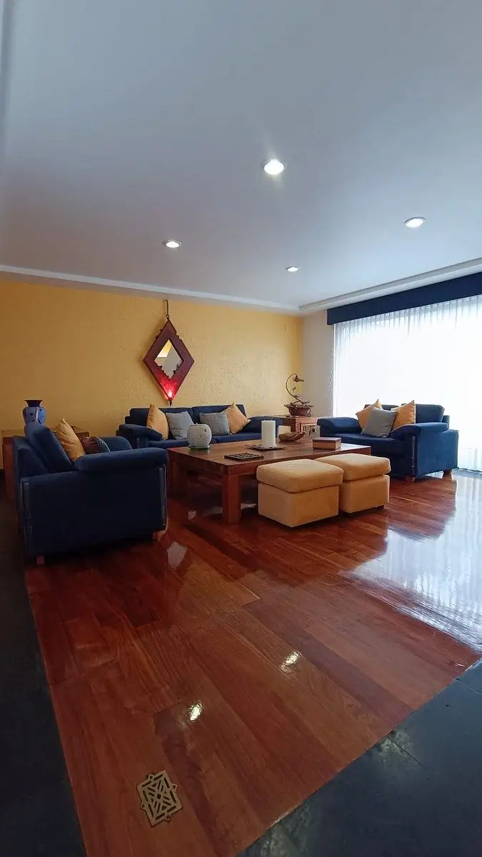 Venta Casa en Calle Cerrada Col. Lomas Quebradas — foto 3