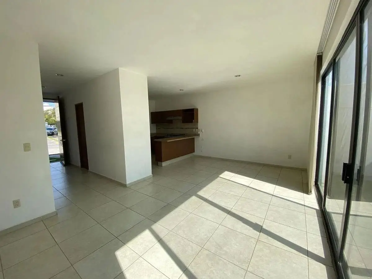 Comoda Casa en Renta en Las Grullas Residencial — foto 6