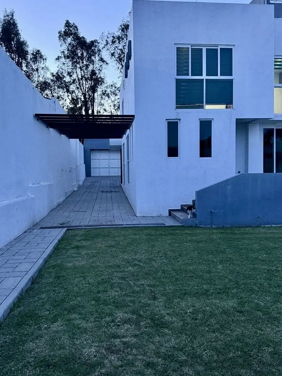 Venta Residencia en Villas de Irapuato, Guanajuato. — foto 4