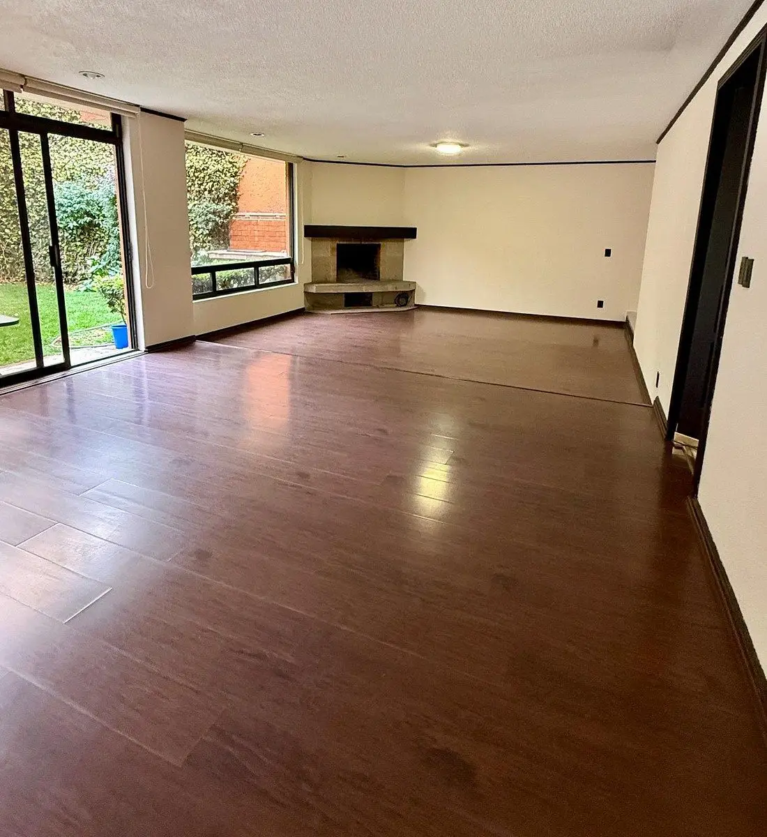 Exclusiva propiedad con amplios espacios y excelente distribución. — foto 6