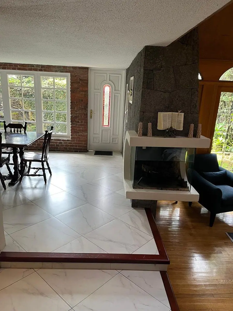 Vendo casa dentro de fraccionamiento Cerrado en Lomas de Tarango. — foto 2