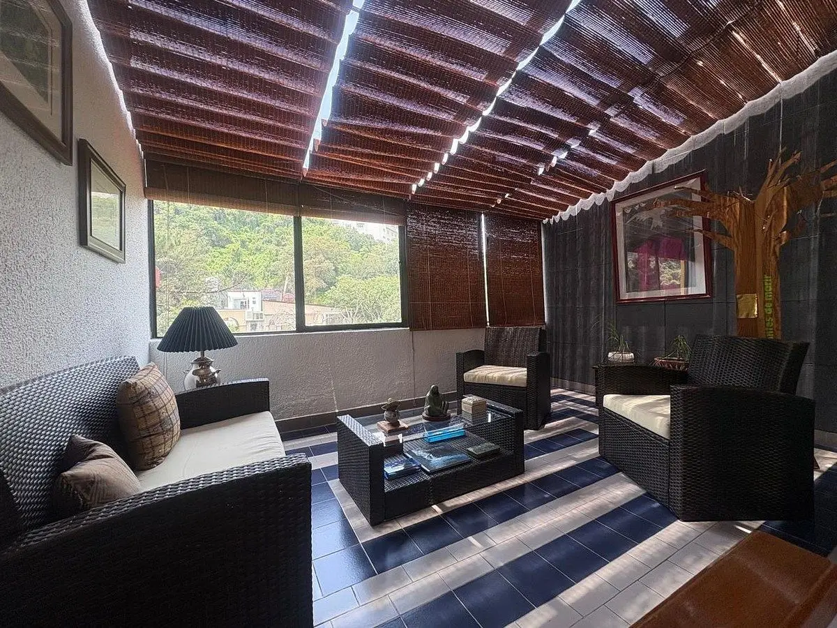 Exclusiva Residencia con Vista a la Cañada en Cerrada con Seguridad Privada — foto 5