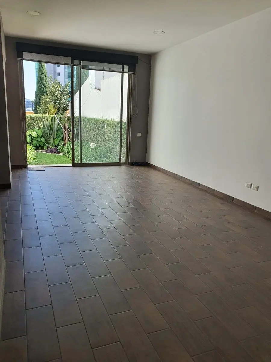 Oportunidad Única en Santa Fe! Extraordinaria Casa en Venta Baja de Precio — foto 2