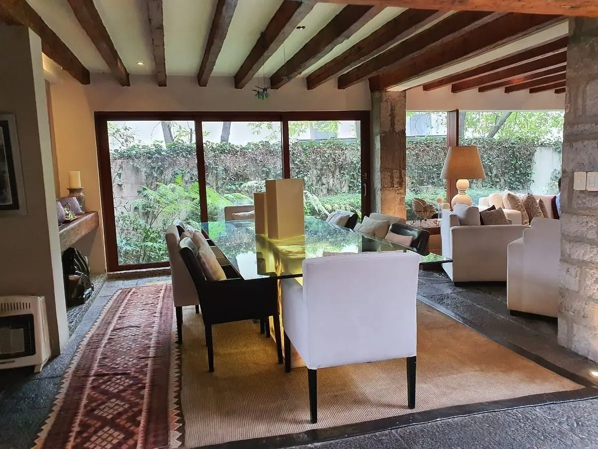 Oportunidad Única en Santa Fe: Hermosa Casa de Autor con Precio de Remate. — foto 6