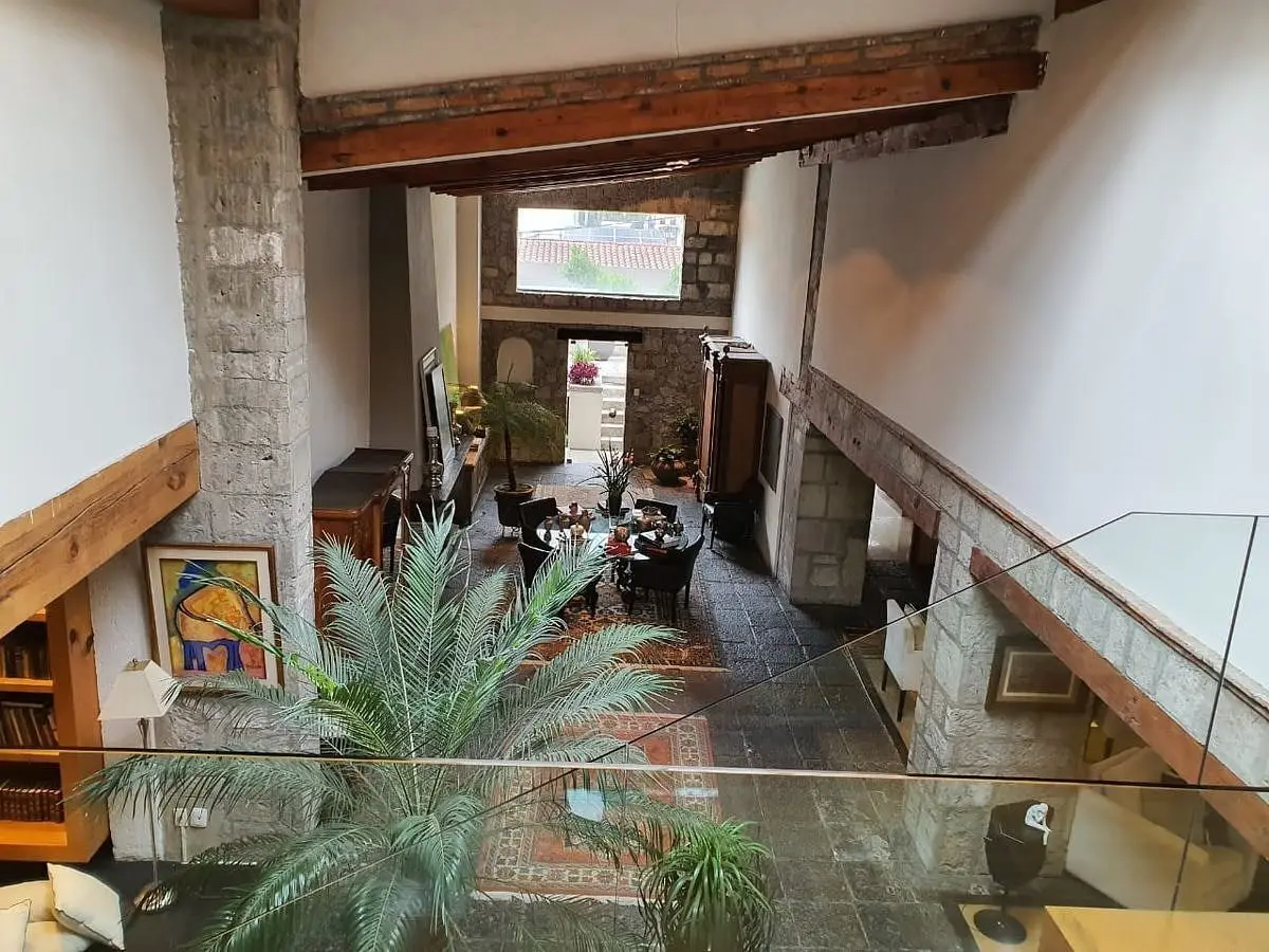 Oportunidad Única en Santa Fe: Hermosa Casa de Autor con Precio de Remate. — foto 10