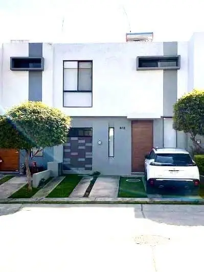 Excelente Casa en Las Grullas Residencial — foto 4