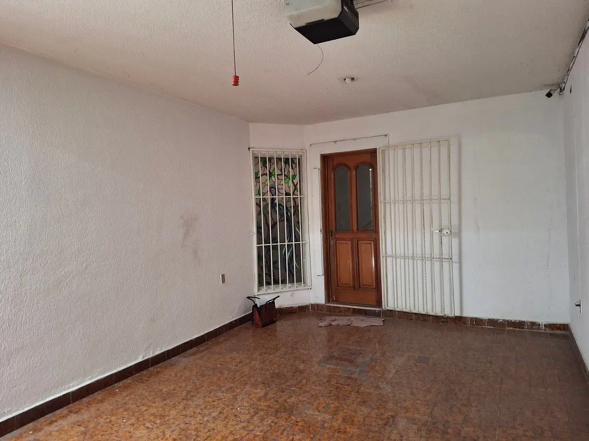 Casa con gran potencial para actualizar en excelente lugar — foto 5