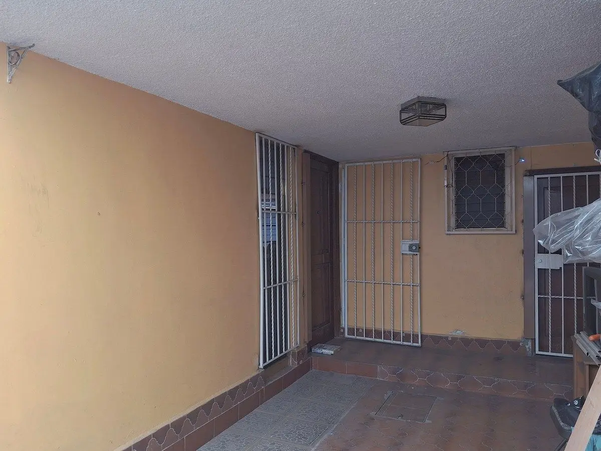 Hermosa casa con amplios espacios para modernizar en Paseos de Churubusco — foto 3