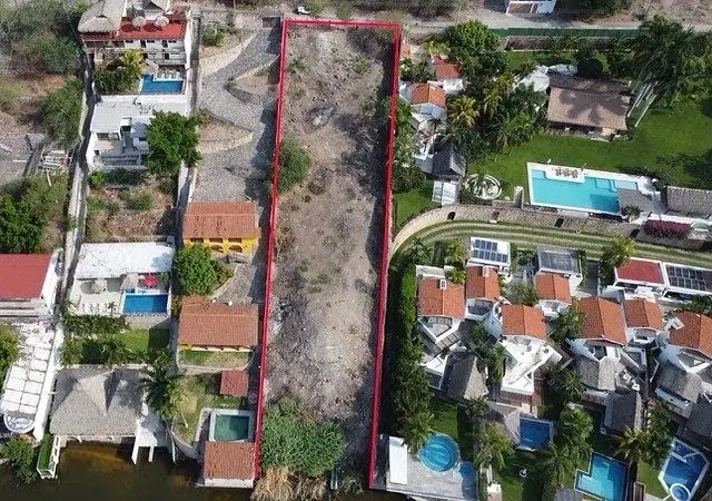 Se vende terrero con acceso directo al lago de Tequesquitengo, Morelos — foto 2