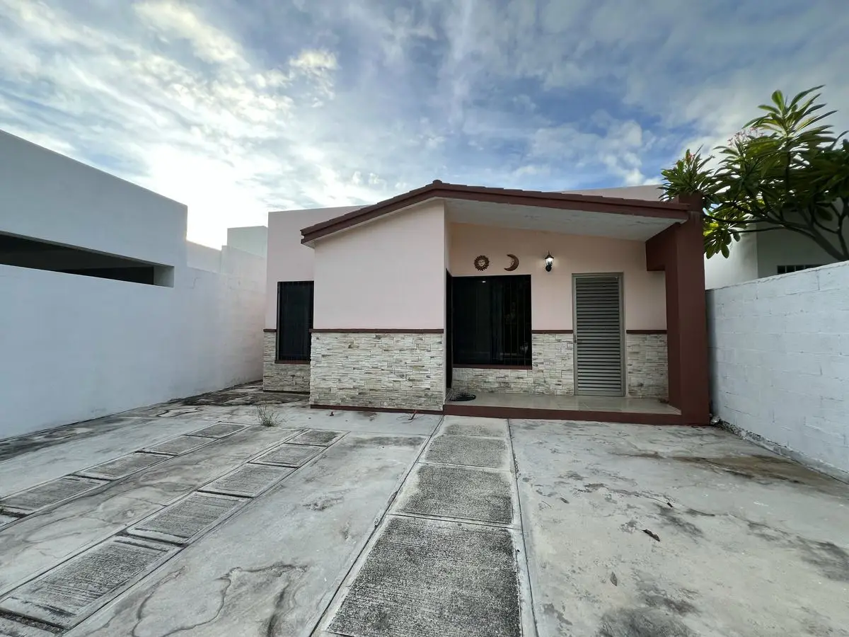 Casa Amueblada en Renta de 3 Habitaciones en Gran Santa Fe Norte Mérida — foto 2