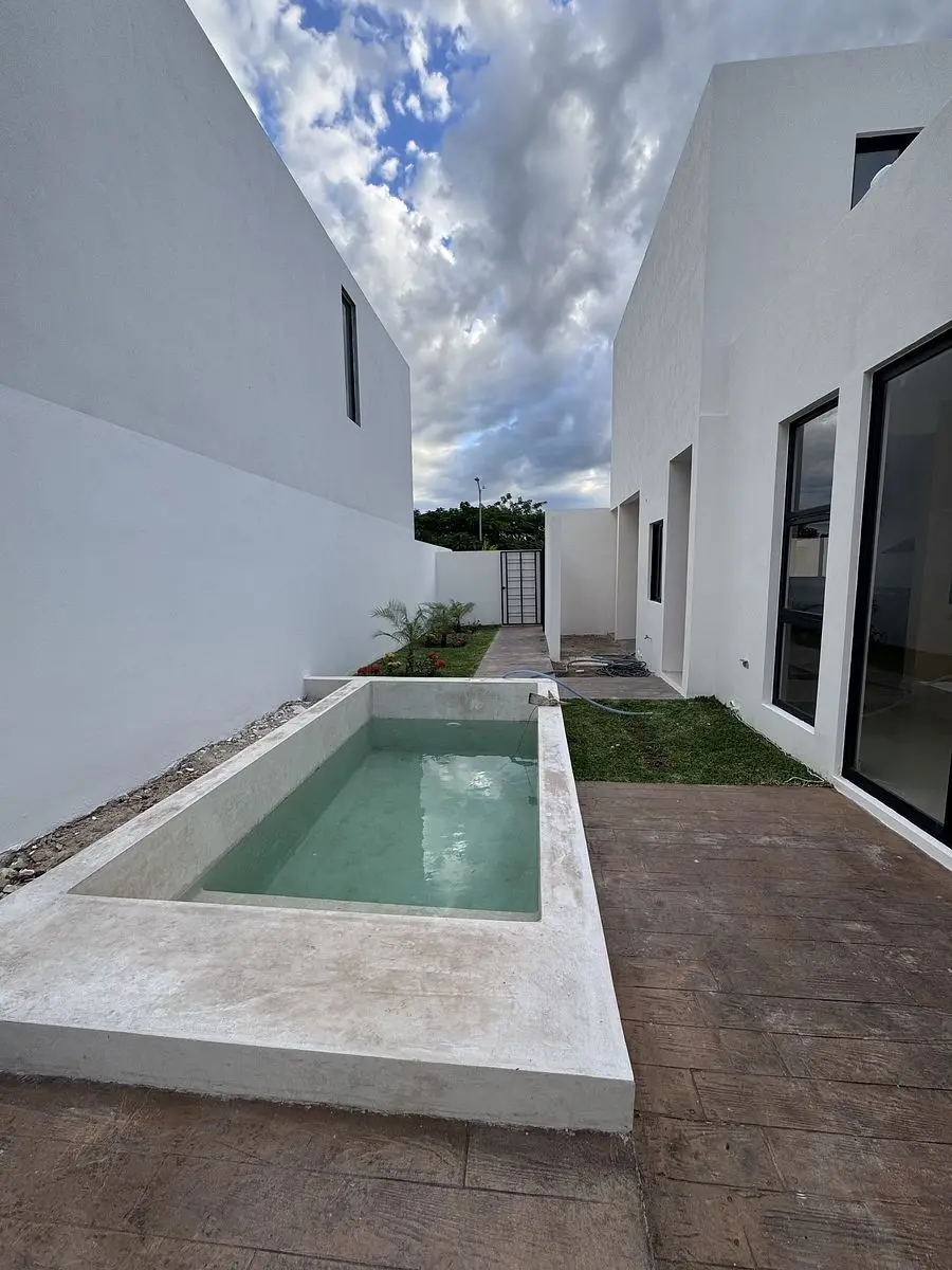 Casa en Privada Nadira en Conkal, Yucatan — foto 2