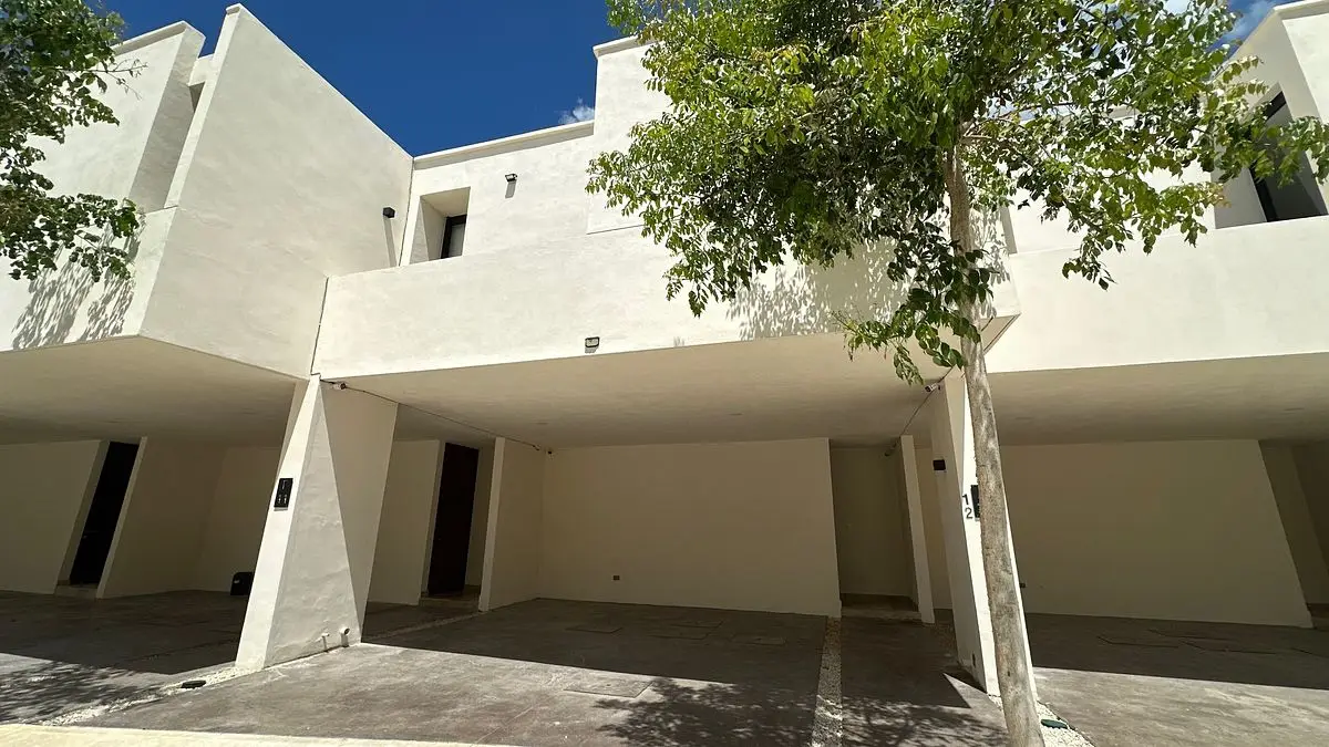 Casa en renta en Merida, Dzitya. ¡Amueblada y con Alberca!