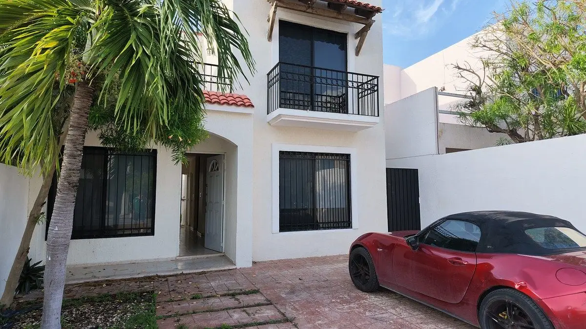 Casa en renta en Merida, Por Francisco de Montejo. ¡Ubicación Privilegiada! — foto 3