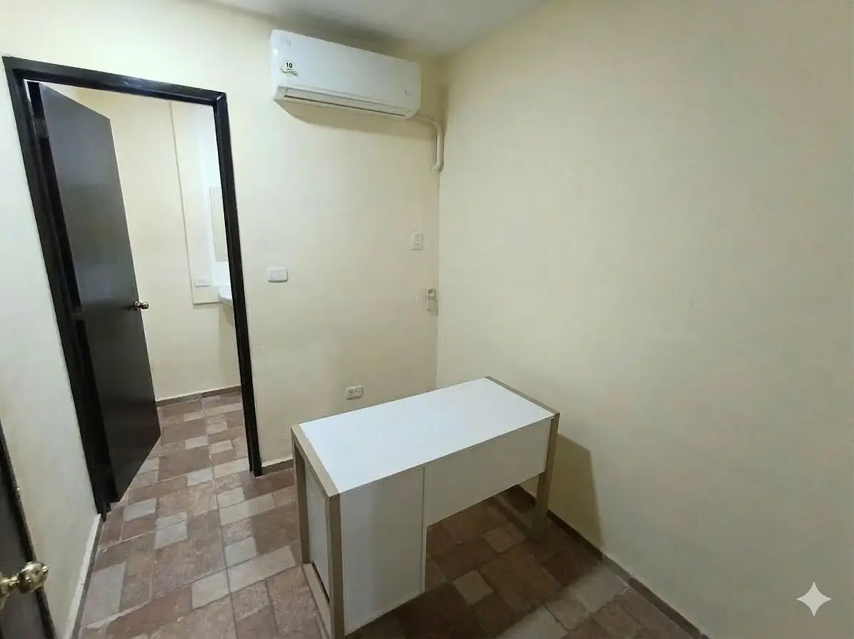 Casa en Venta de 2 plantas con garage en la Zona Plaza las Americas — foto 6