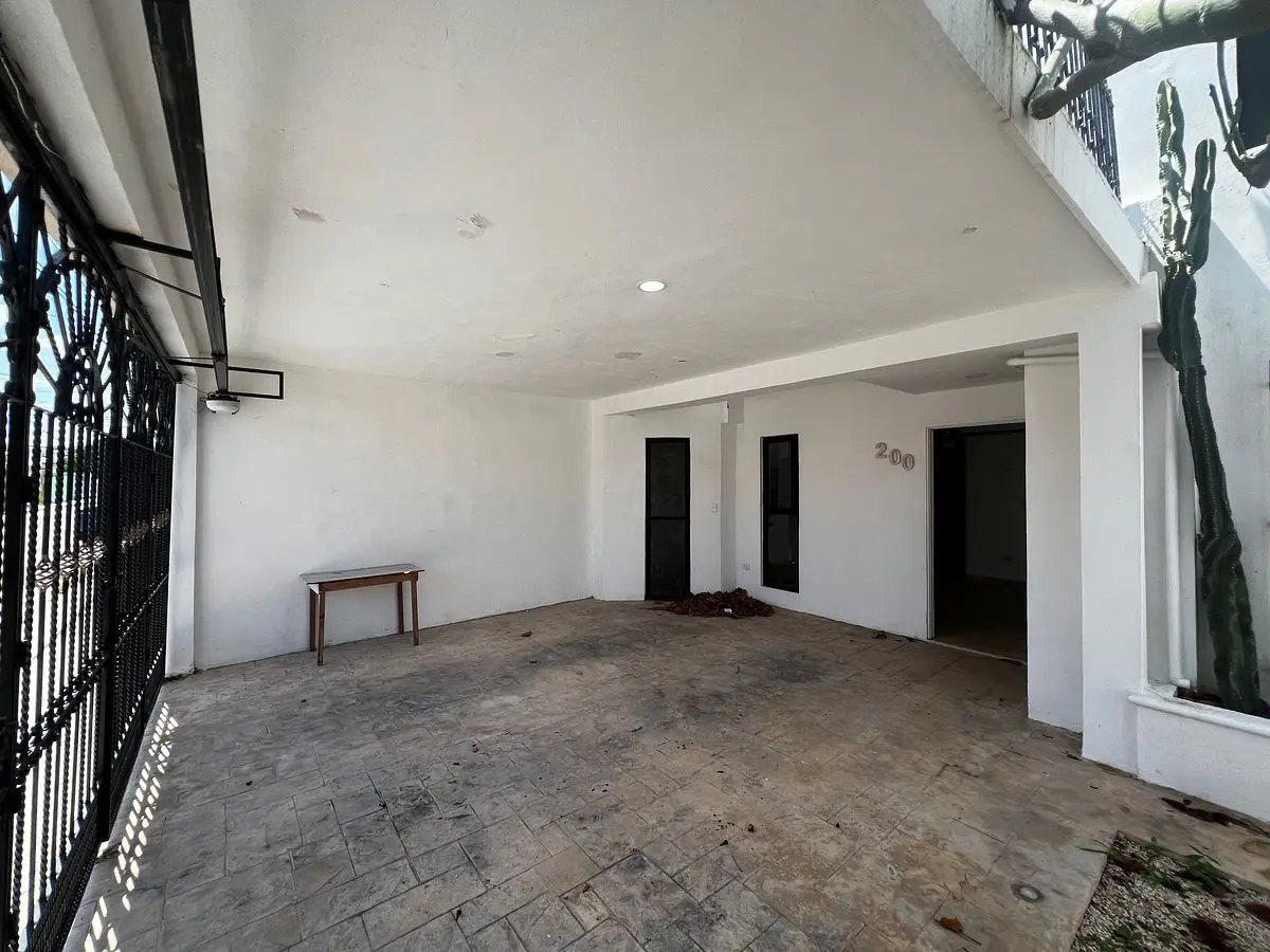 Casa en Venta Remodelada en Fco de Montejo con ALBERCA — foto 2