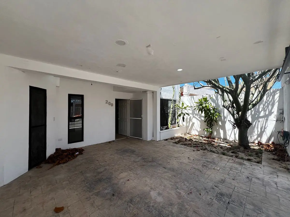 Casa en Venta Remodelada en Fco de Montejo con ALBERCA — foto 3