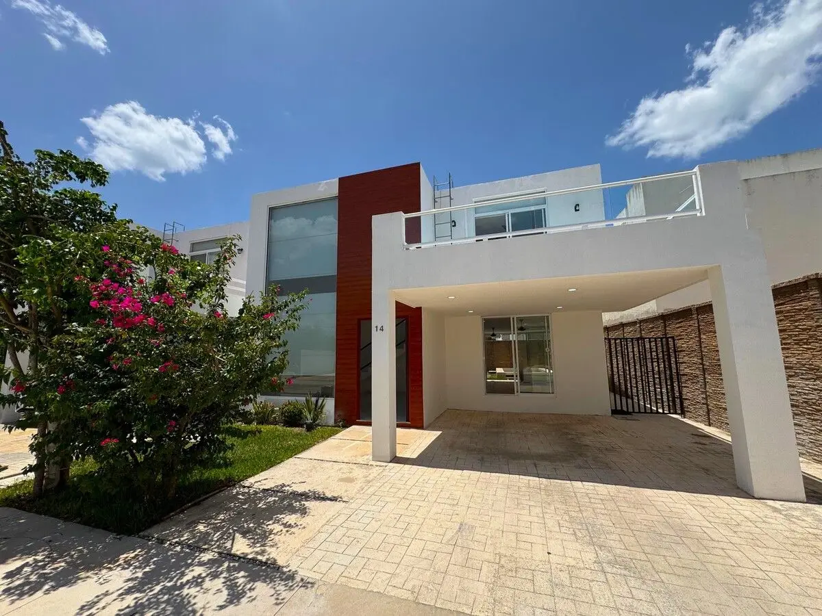 Casa en Renta en Conkal de 3 Habitaciones con Equipamiento