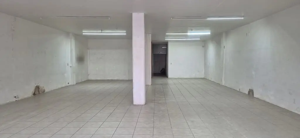 Local Comercial Cerca a Mariano Otero — foto 3