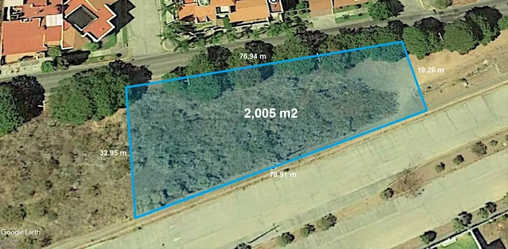 Terreno Bugambilias 2,005 m2