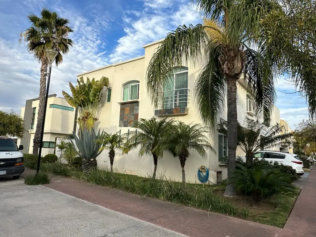 Solares Casa en Venta en Esquina: coto 3 — foto 2