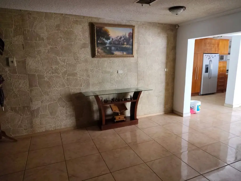 Praderas del Leon !!!!! Magnifica y Amplia Casa en Venta Super Ubicada a 10 Min del Centro de la Ciudad — foto 7