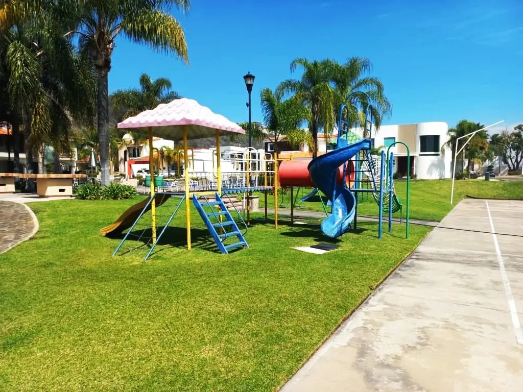 TERRENO SAN JOSE DEL TAJO Coto lll ( el mejor ) Excelente Orientación y Ubicación junto al Bosque ( Parque Natural Privado ) 314 m2 ( único terreno chico en venta ) Agradable Casa Club Acceso y vigilancia 24 hrs. — foto 12