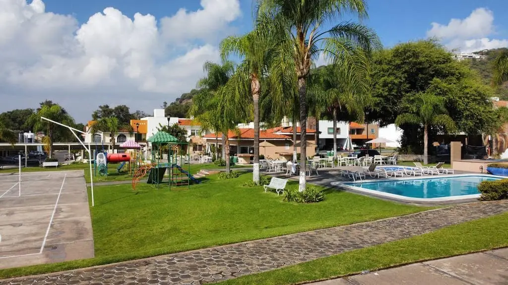 TERRENO SAN JOSE DEL TAJO Coto lll ( el mejor ) Excelente Orientación y Ubicación junto al Bosque ( Parque Natural Privado ) 314 m2 ( único terreno chico en venta ) Agradable Casa Club Acceso y vigilancia 24 hrs. — foto 10