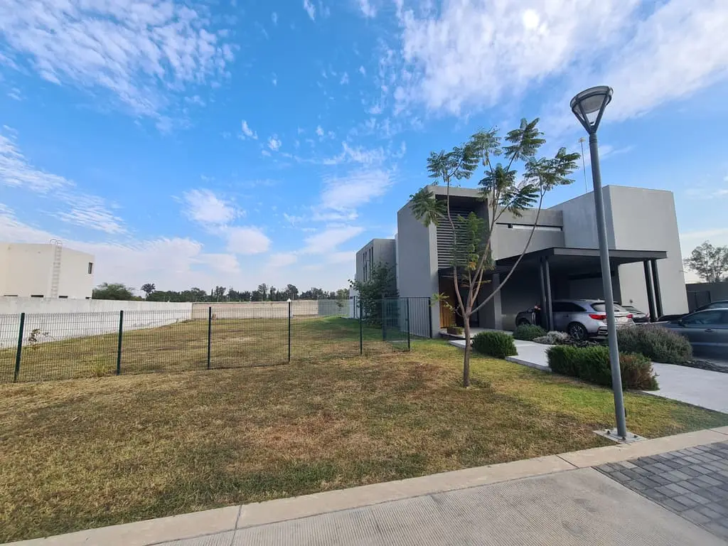 Hermoso Terreno en Venta en Condominio San Acasio — foto 3