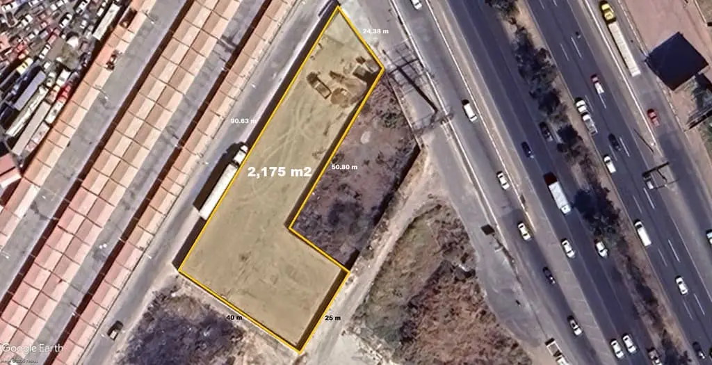 Terreno en esquina carretera a Chapala 2,174 m2 Cerca Aeropuerto Guadalajara