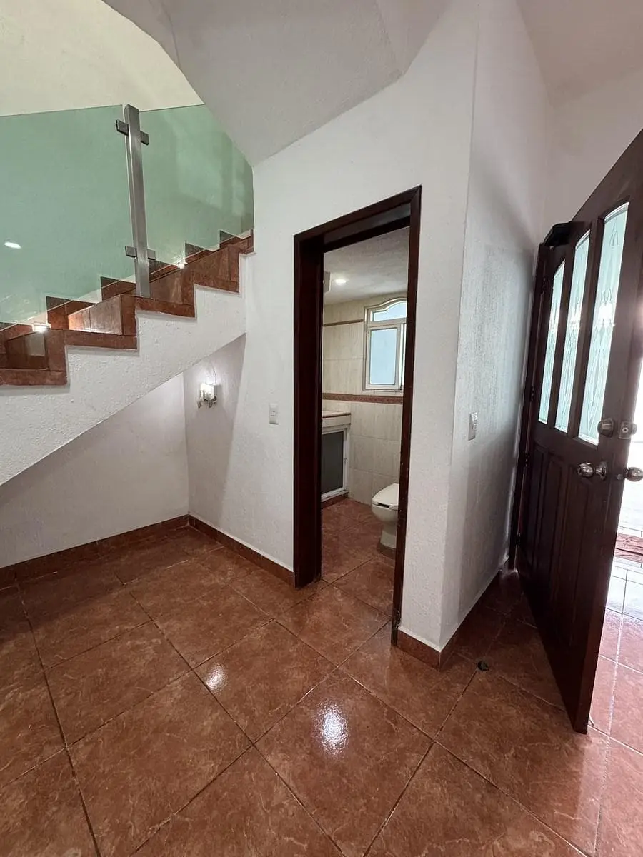 La Casa de Tus Sueños en el Sur de la Ciudad Cerca de Periférico el Campanario — foto 8