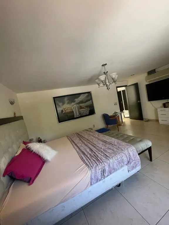 Exclusiva Casa en Venta en Jardines Universidad — foto 11