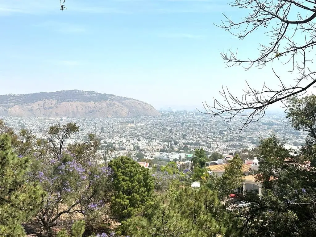 Terreno Panoramico Bugambilias Cerca Club Deportivo Bugambilias — foto 3