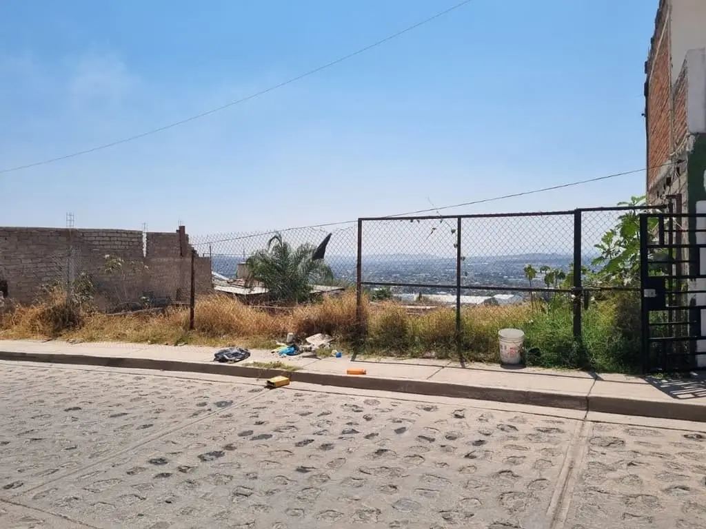 Terreno en Calle Tepeyac, Lomas del 4