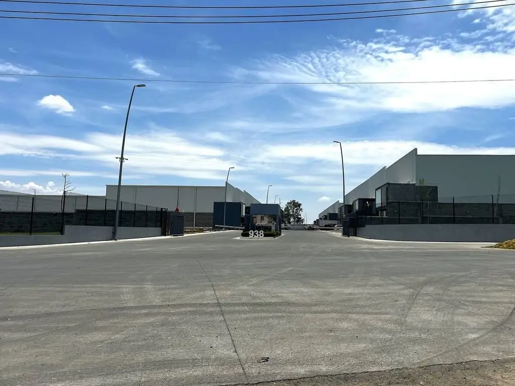 Bodega Industrial Nuevecita en Renta en Parque Industrial — foto 4