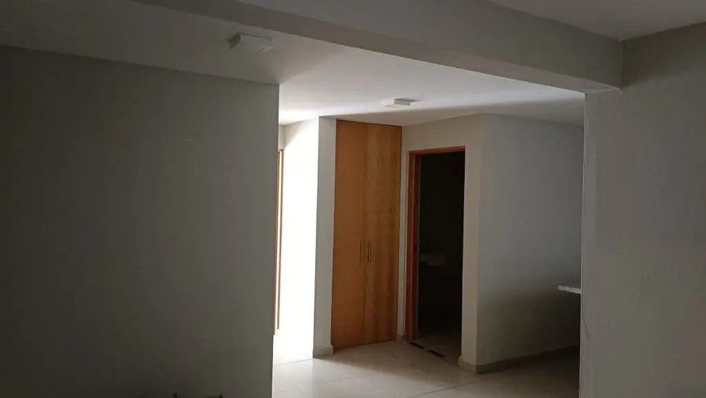 Departamento en renta Colonia Chapalita cerca de la gran plaza 1 recámara muy amplia 1 baño completo, elevador, incluye agua y mantenimiento — foto 7