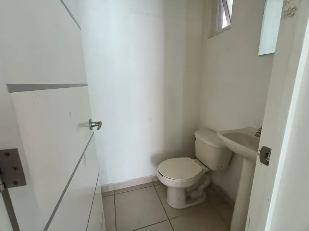 Casa En Venta En El Fraccionamiento Lago Real, Zapopan. — foto 4