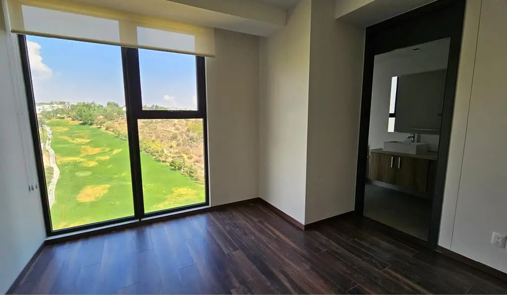 Departamento en renta en The Oaks, Bosque Real con balcón — foto 8