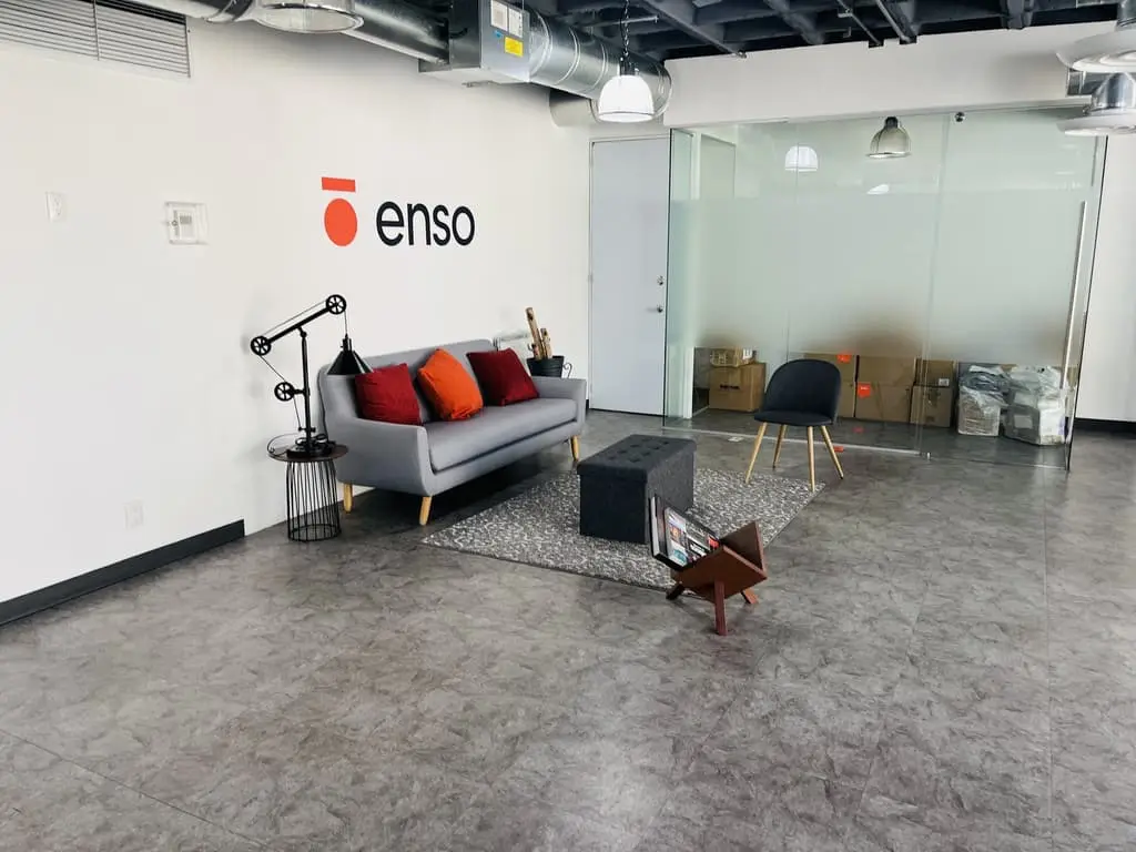 Oficina en renta amueblada para enero 2026 — foto 2
