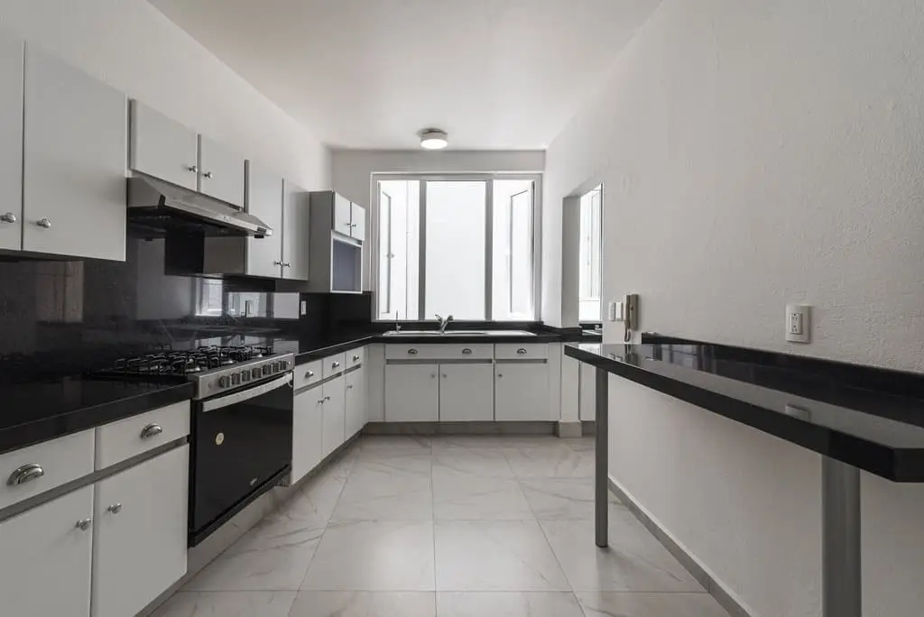 Casa de Lujo en Santa Fe con Vista al Bosque, Jardín de 200 m² y Acabados Premium — foto 11