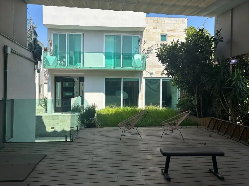 Tizapán San Ángel, Casa en venta sobre avenida principal