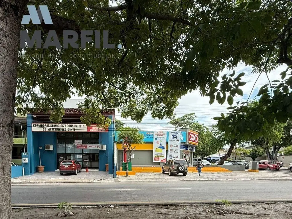Edificio en VENTA en Av. Sevilla del Río, la Mejor Zona Comercial de Colima — foto 2