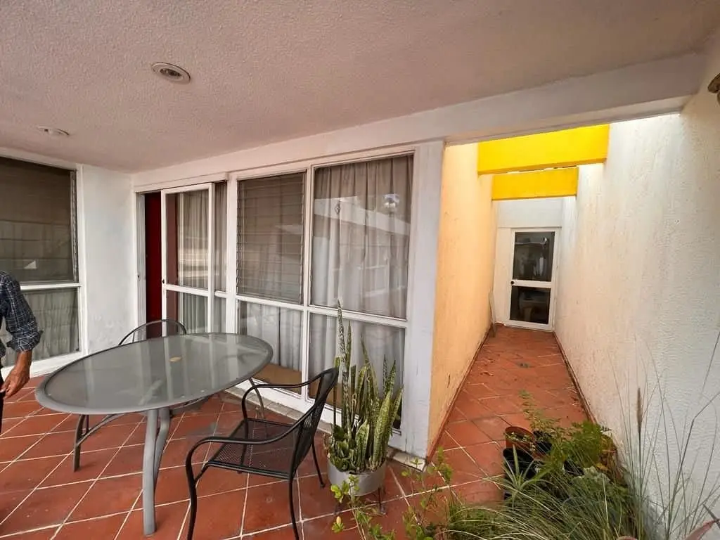 Casa para remodelar o tirar en Jardines del Bosque — foto 3