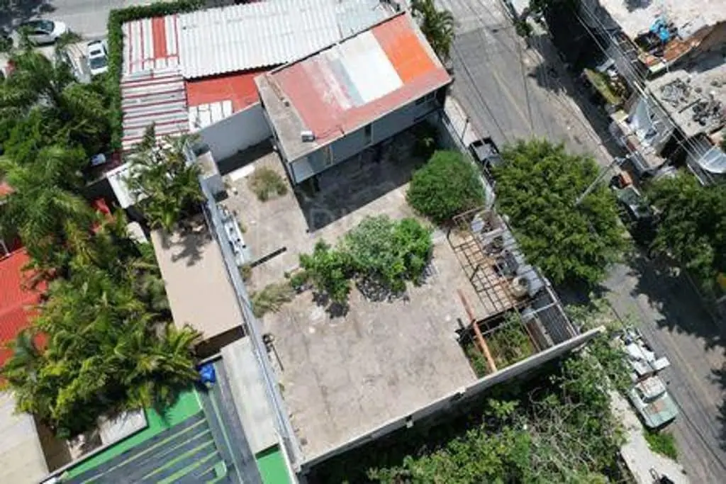 Terreno con construcción comercial o habitacional en Venta en Colli Urbano Zapopan — foto 3