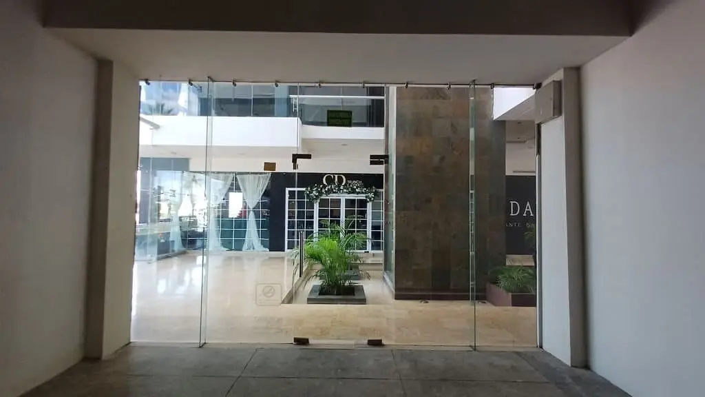 Local 2 en Planta Baja de Renta en Plaza Musala, Culiacán ¡Lista para Adecuar a Tu Negocio!